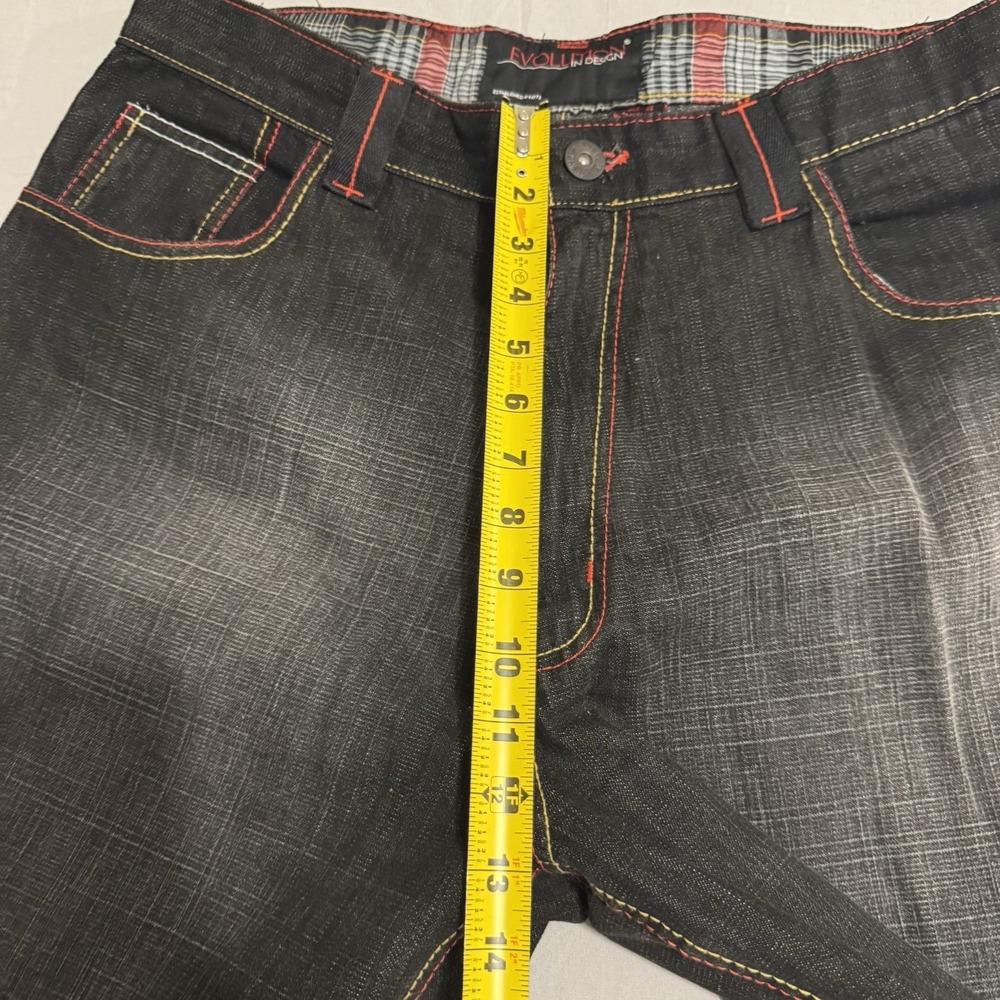 Evolution in Design Men’s Black Jeans with Plaid Pocket Detailed - Picture 9 of 10